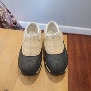 L.L.BEAN CLOGS